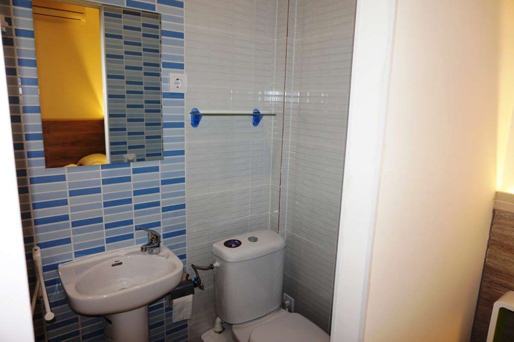 Habitación Doble TWIN con baño PRIVADO